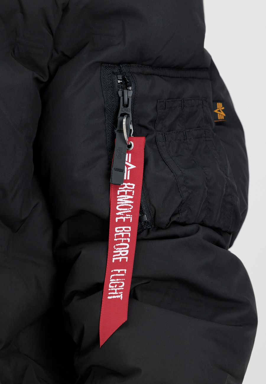 ALPHA INDUSTRIES HOODED LOGO PUFFER Herren Winterjacke - Alpha Industries - SAGATOO - 4059146569236