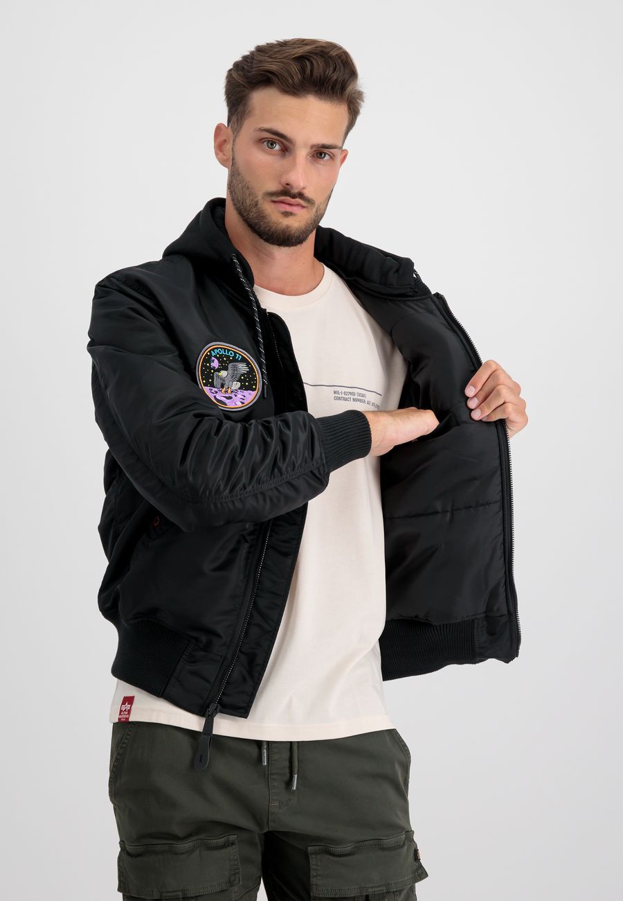 ALPHA INDUSTRIES MA-1 VF HOOD DARK SIDE Herren Jacke - Alpha Industries - SAGATOO - 4059146569564