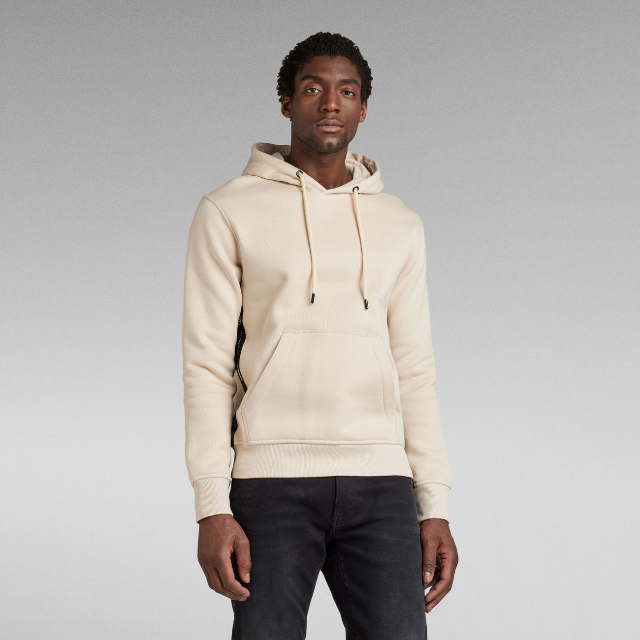 G-STAR RAW DENIM LOGO TAPE HOODED SWEATSHIRT Herren Kapuzenpullover - G-Star Raw Denim - SAGATOO - 8720346648583